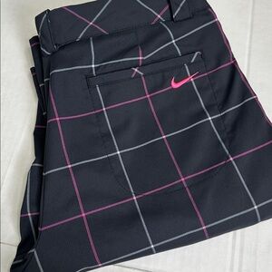 Nike Dri-FIT Woman’s 2 Tour Golf Pants Black Pink Plaid Athleisure Straight Leg